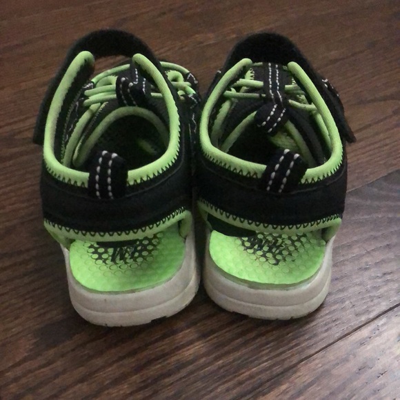 H & M Boys Sandals - Picture 4 of 7